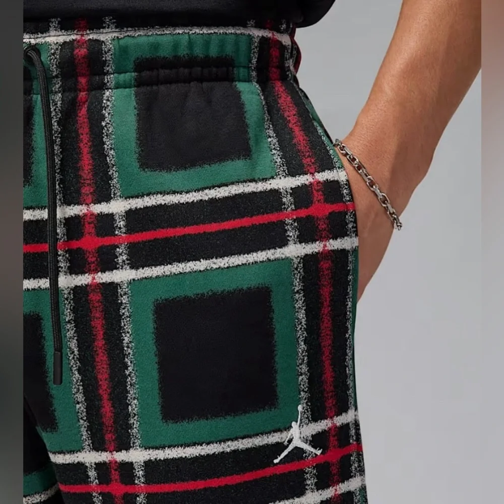 Nike Air Jordan Sweatpants Joggers Plaid Men's small Sz NEW! Green & Black & red